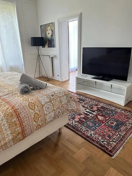 Apartament Avenue Foch Paryż